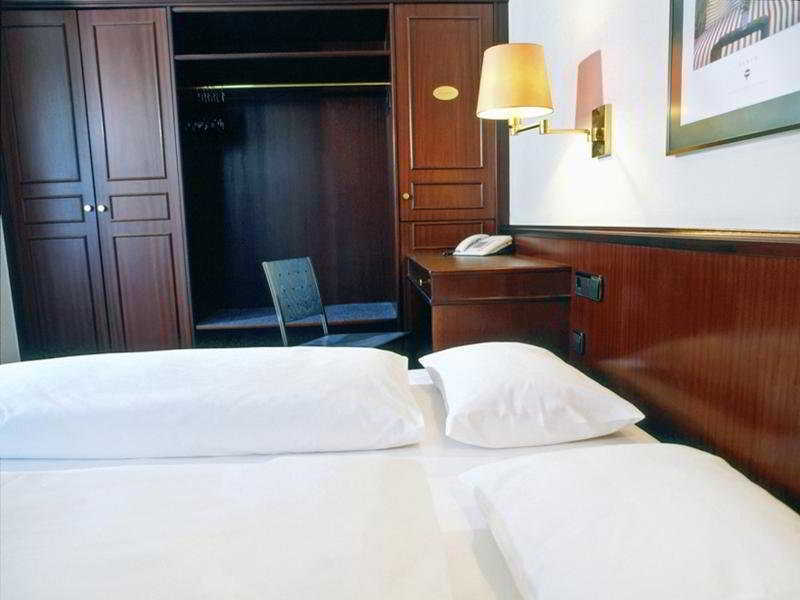 Nunohotel Köln Exteriör bild